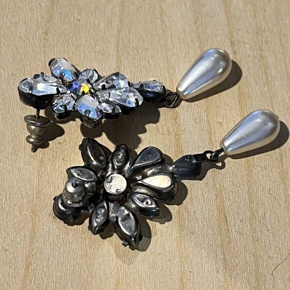Vtg Tear Drop Pierced Earrings Opalescent‎ Rhinestone Faux Pearl Bride Jewelry - Picture 10 of 11